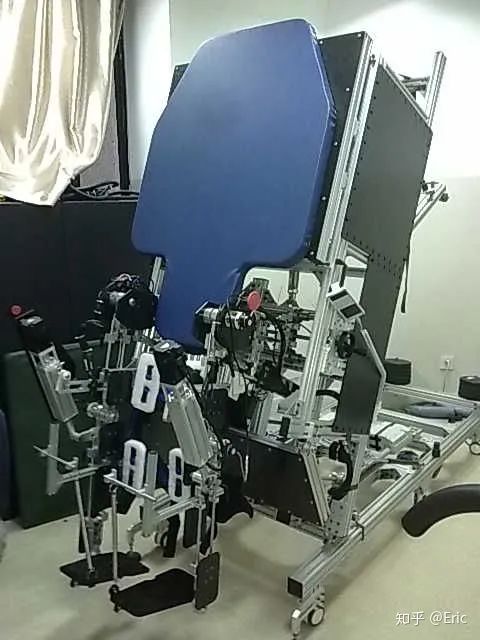 从民房到外骨骼 一位连续创业者的追梦之路